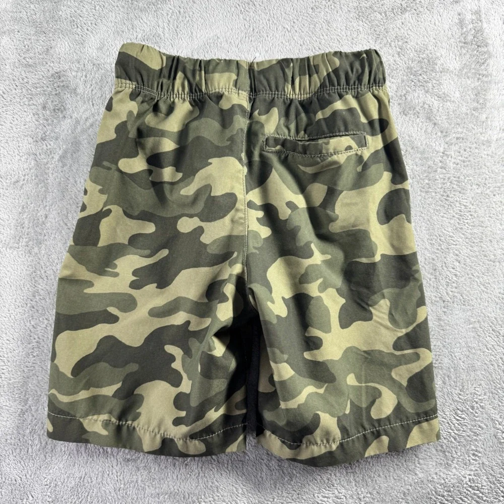 Old Navy Boys Small 6-7 Green Camo Dry Quick Stretch Tech Athletic Shorts